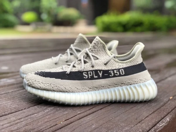 350v2 gris negro versión rentable Adidas Yeezy 350 V2 gris negro coco HQ2059