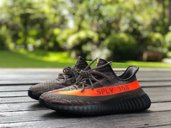 350v2 negro gris naranja Adidas Yeezy 350 V2 negro gris naranja coco HQ7045