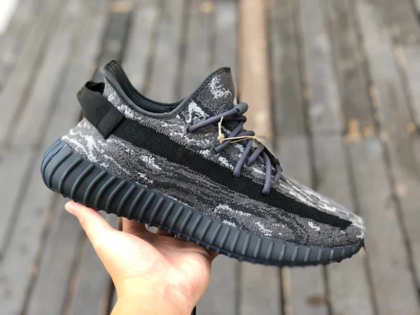 350v2 negro gris versión rentable Adidas Yeezy 350 V2 negro gris naranja coco ID4811