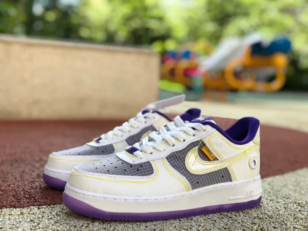 AF1 unión hilo blanco y morado LA