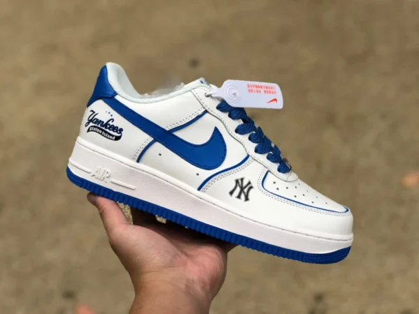 Zapatillas AF1 blancas y azules ny low Nike Air Force 1 Low '07 bajas Air Force One BS8806-522