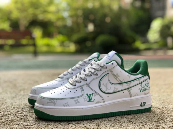 Zapatillas Nike Air Force 1 Low '07 con logo LV blanco y verde AF1 bajas Air Force One BS8805-603