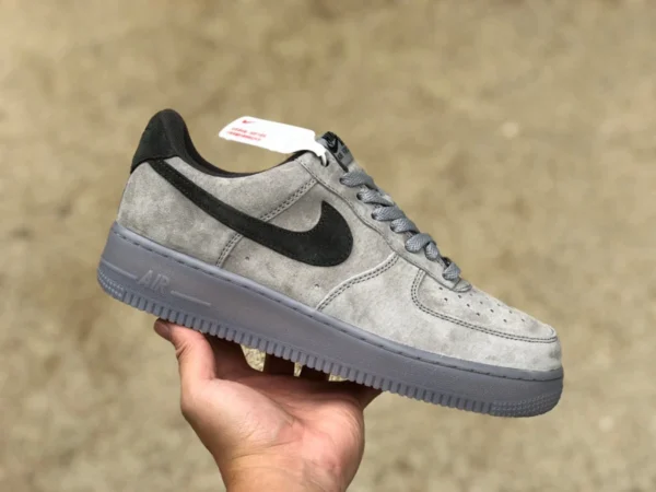 af1 gamuza gris negro gancho bajo Nike Air Force 1 07 LV83 Air Force 1 zapatillas bajas BQ4329-102