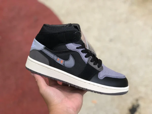 aj1mid negro y gris pequeño ow Air Jordan 1 Mid "Inside Out" DM9652-001