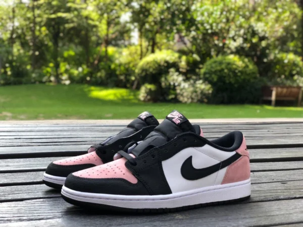 aj1 negro y blanco rosa bajo Air Jordan 1 AJ1 Bleached Coral zapatos de baloncesto bajos en negro y rosa CZ0790-061