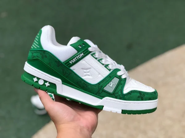 LV blanco verde bajo nuevo pedido enviado cartón original, materias primas, solo por precio por volumen Louis Vuitton Louis Vuitton Trainer Zapatillas Louis Vuitton