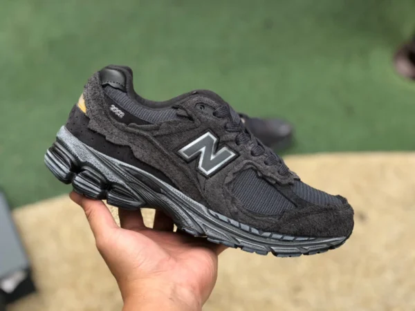 NB200R Phantom Black Pure Original New Balance NB2002R Corte irregular Deconstruido Phantom Black Sea Salt White Joint Retro Zapatillas para correr M2002RDB