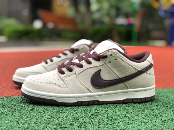 Zapatillas bajas Dunk de ante gris marrón oscuro Nike Dunk SB Low Desert Sand zapatillas bajas de ante gris marrón oscuro BQ6817-004