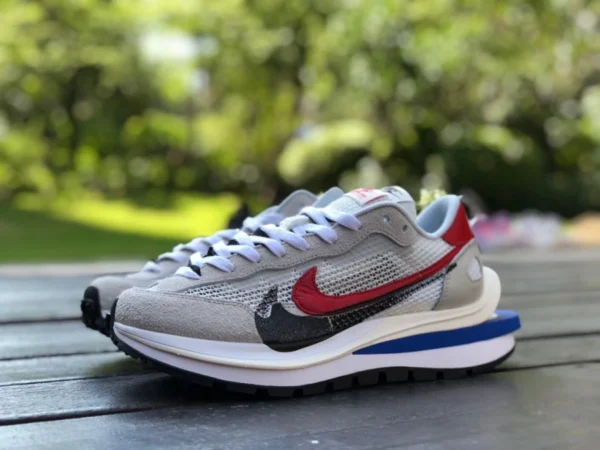 Sacai3.0 blanco azul rojo puro original Nike Vaporwaffle x Sacai conjunto blanco azul rojo zapatos para correr CV1363-100