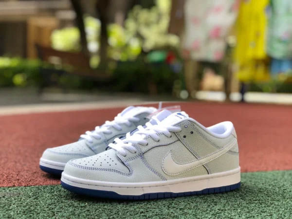 Dunk porcelana azul y blanca Nike Dunk Porcelain SB blanco azul/porcelana scratch crackle CJ6884-100