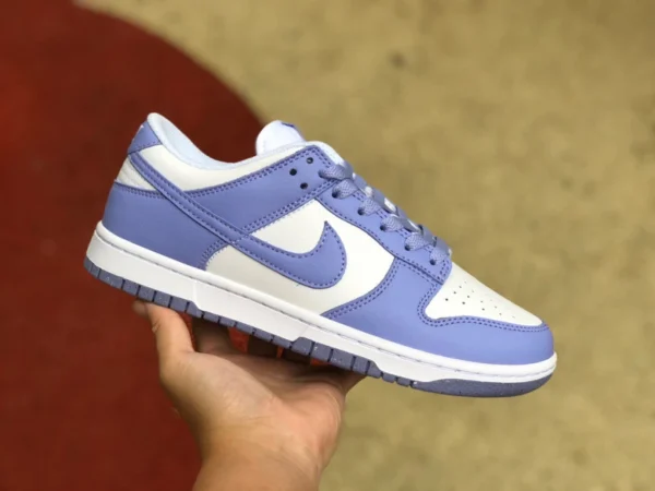 dunk blanco y morado respetuoso con el medio ambiente Nike Dunk Low Next Nature Lilac zapatillas bajas blancas y moradas material reciclable respetuoso con el medio ambiente DN1431-103