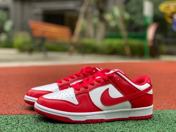 Dunk blanco y rojo bajo Zapatillas casual Nike Dunk Low SP University blancas y rojas para hombre y mujer CU1727-100