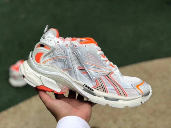 Zapatillas Balenciaga para correr blancas y naranjas Balenciaga Zapatillas Balenciaga Runner de moda con cordones en blanco y naranja