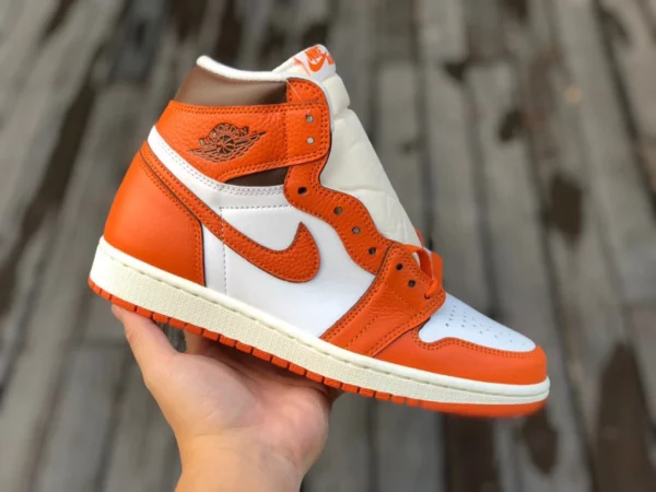 aj1 Hermès Naranja Air Jordan 1 High OG WMNS “Starfish” DO9369-101