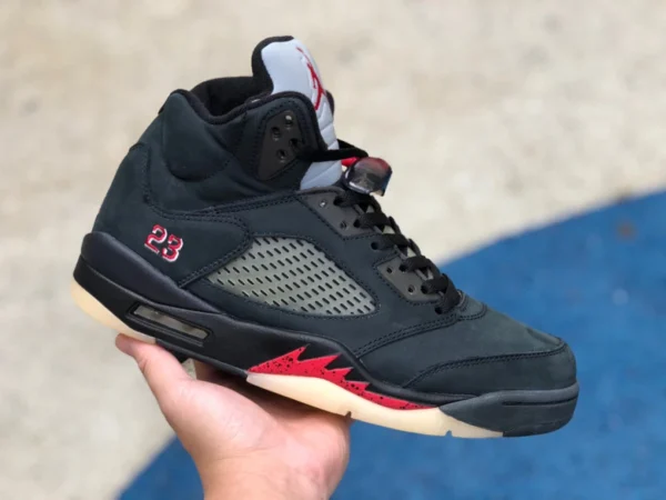 aj5 negro rojo Gore-Tex Air Jordan 5 Gore-Tex pequeño Supreme DR0092-001