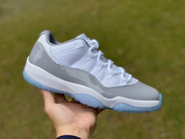 aj11 cemento gris bajo versión súper rentable de placa de carbono real Air Jordan 11 Retro Low "Cement Grev" blanco gris fresco gris 2.0 av2187-140