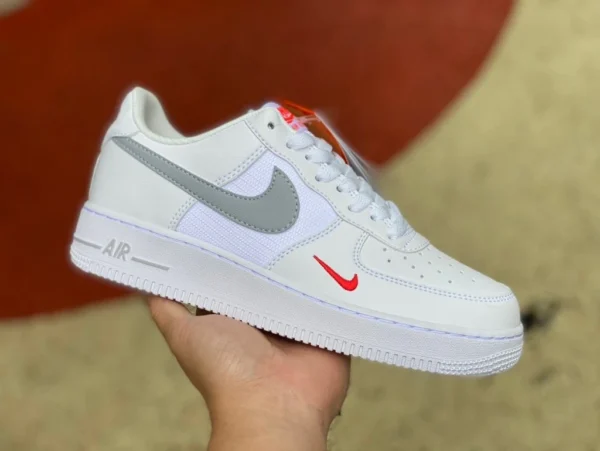 AF1 blanco gris gancho pequeño rojo gancho bajo Nike Air Force 1 Low AF1 zapatillas casuales bajas fd9772-100