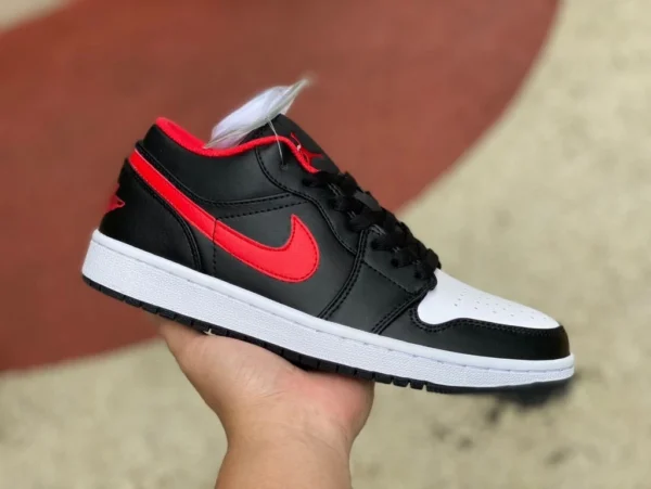 aj1 pequeño negro rojo bajo Air Jordan 1 Low AJ1 pequeño negro rojo toe zapatos de baloncesto bajos 553558-063