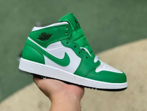 aj1mid zapatillas de baloncesto retro medias blancas y verdes Air Jordan 1 Mid AJ1 DQ8423-301