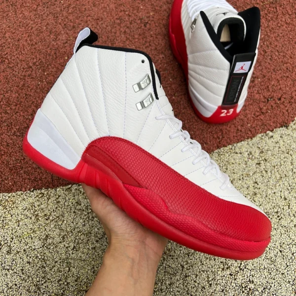 aj12 cereza blanco rojo x versión Air Jordan 12 "Cherry" CT8013-116