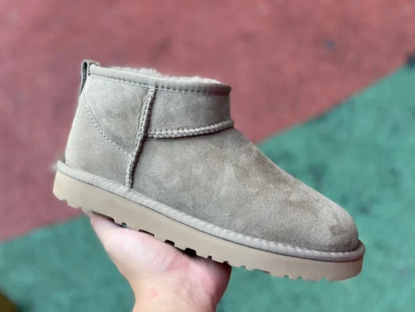 Zapatos de algodón UGG, zapatillas de algodón de moda informales simples de ante Tasman de color verde claro con suela gruesa y media caña para mujer