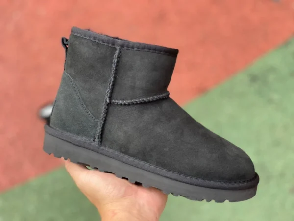 Zapatos de algodón UGG zapatillas altas de algodón de moda casual simples de gamuza UGG Tasman negras para mujer