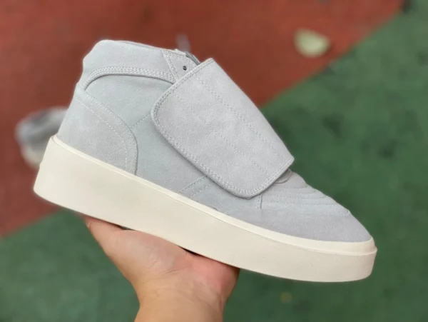 Zapatillas casual Fog mid-top gris y blanco Fear of God Skate Mid "interstellar Gum' hombre gris