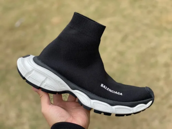 Balenciaga calcetines blancos y negros punta redonda Balenciaga Balenciaga zapatos casuales de estilo de vida altos con punta redonda hombre negro