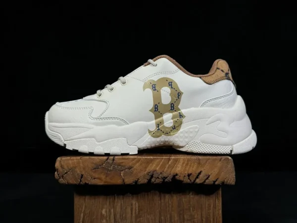 Zapatos dad MLB blanco marrón Zapatos dad MLB BigBall Chunky beige 3ASHCDM2N (C0001)