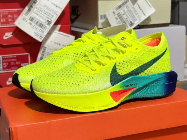 NIKE Zoomx Vaporfly Next%3 Marathon DV4129-700