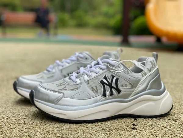 MLB silver MLB 24SS New York Yankees zapatos deportivos retro informales para correr, antideslizantes, resistentes al desgaste, de caña baja, para hombres y mujeres, mismo estilo plateado 3ARNFSB4N-50SIS