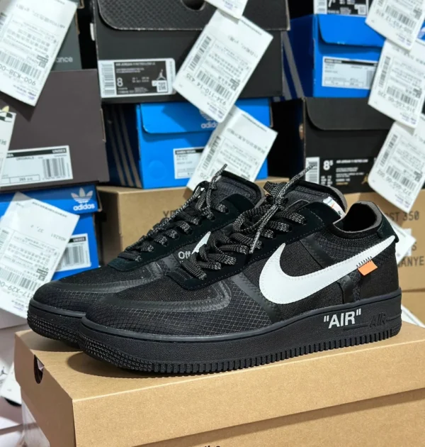 Air force OW junta negra pura versión original