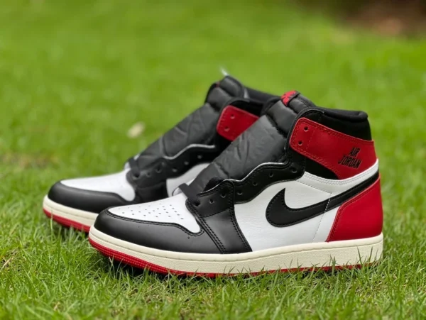 aj1 Zapatillas altas con punta negra Modelo exclusivo Air Jordan 1 High OG "Black Toe Reimagined" Punta redonda Cómoda absorción de impactos Zapatillas altas antideslizantes DZ5485-106